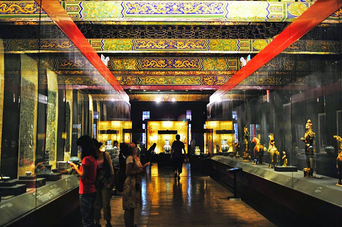 Bảo tàng Cố cung Đài Loan - Khu trưng bày bên trong bảo tàng