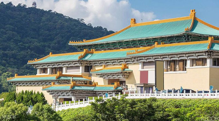 Bảo tàng Cố cung Đài Loan - Các hiện vật được di dời từ cuối năm 1948 cho tới đầu năm 1949