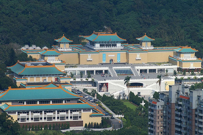 Bảo tàng Cố cung Đài Loan - Bảo tàng này được xây nhiều khu vực khác nhau để có đủ không gian trưng bày số lượng cổ vật khổng lồ