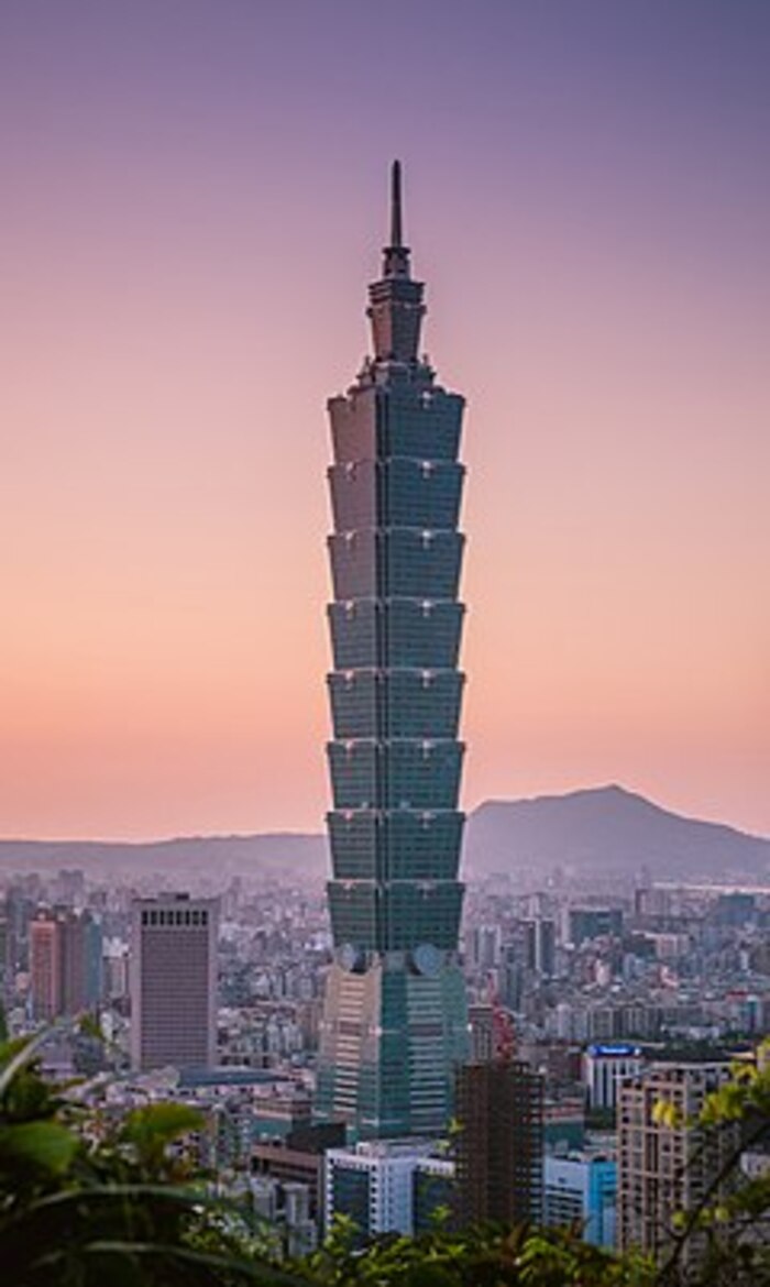 Cẩm nang du lịch đài loan - Ngọn Tháp Đài Bắc 101 tầng vô cùng nổi tiếng.