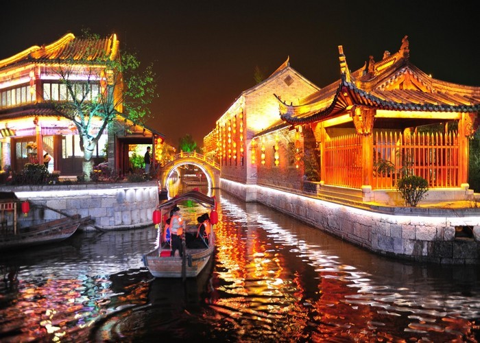 Du lịch Trung Quốc: Thành cổ Lệ Giang về đêm