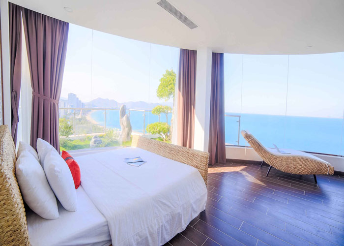 Khách sạn có view nhìn ra biển cực đẹp ở Thành phố biển Nha Trang