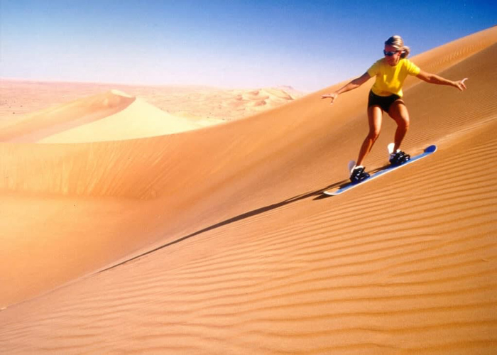 Trượt ván xuyên sa mạc