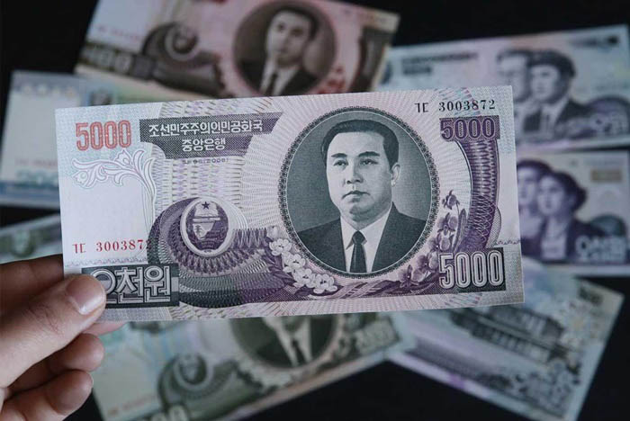 Lưu ý khi đi tour Triều Tiên: đổi tiền