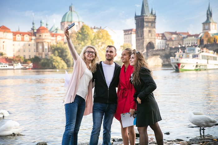 Điều nên biết khi đi tour Séc: Thủ đô Prague