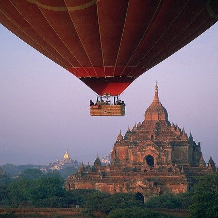 `trải nghiệm ngắm bình minh trong tour Bagan trên khinh khí cầu