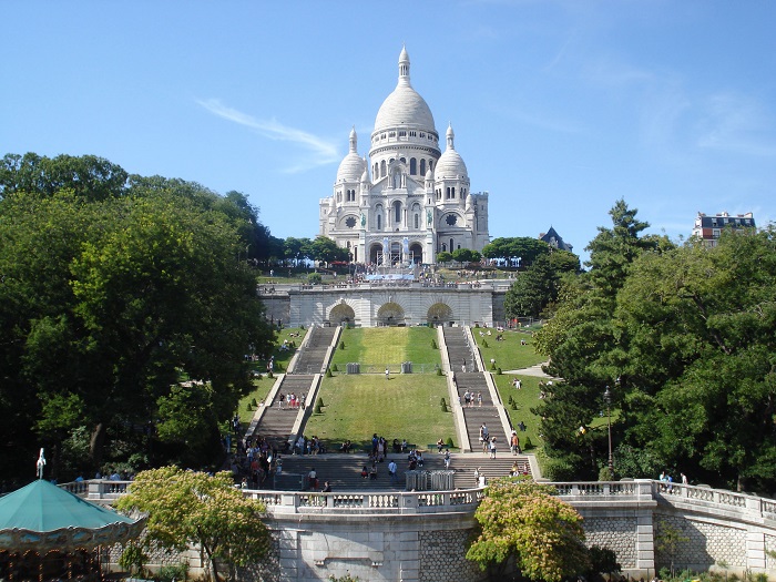 Du lịch Paris 3 ngày nên đi chơi ở Ngọn đồi Montmartre