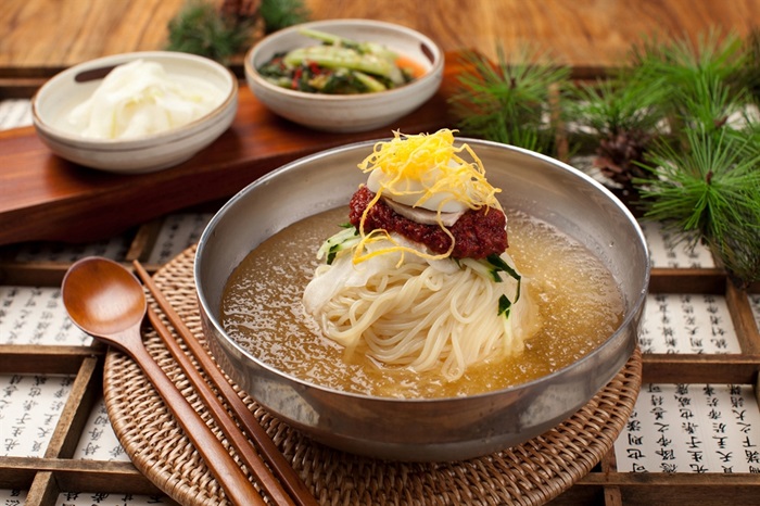 Kinh nghiệm du lịch Busan - nên ăn Mì lạnh Milmyeon
