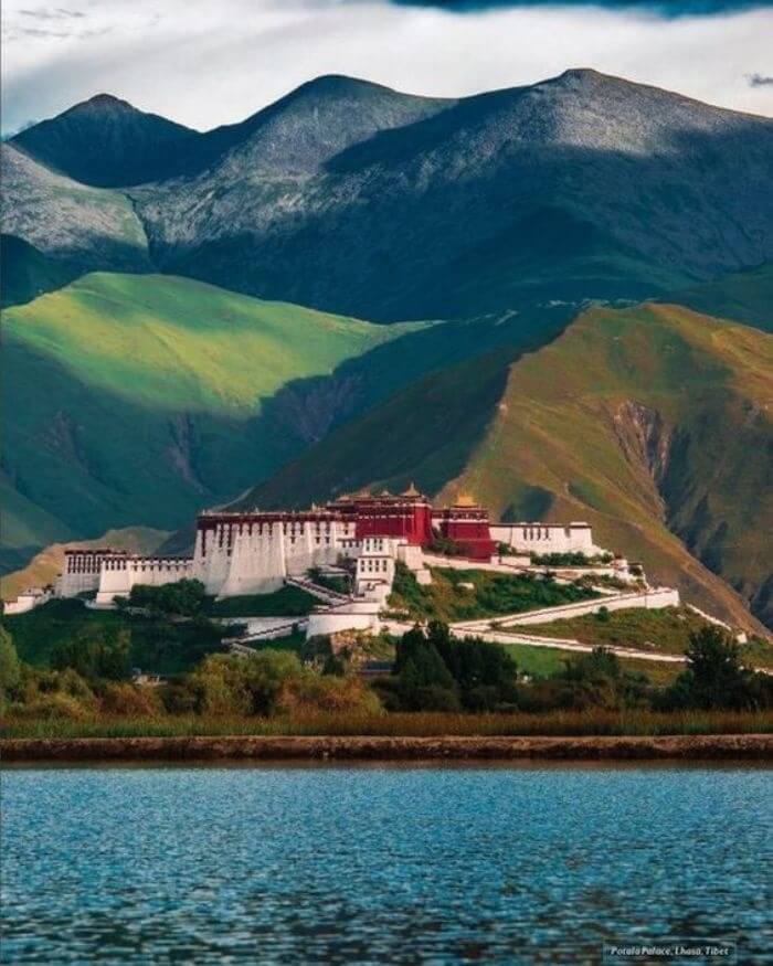 Du lịch Tây Tạng có đắt không? Chắc chắn không thể thiếu chi phí ăn ở