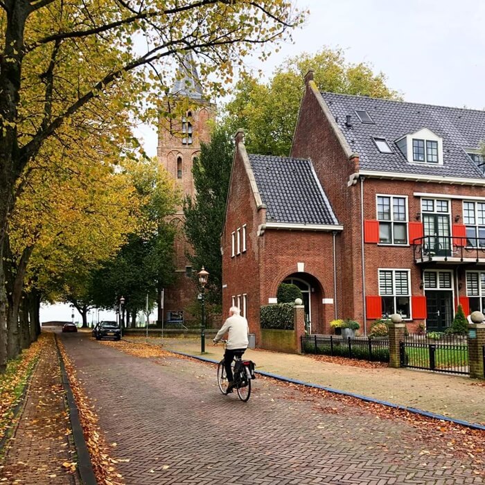 Lịch trình tour Amsterdam 3 ngày với khung cảnh lãng mạn của sắc lá vàng xanh