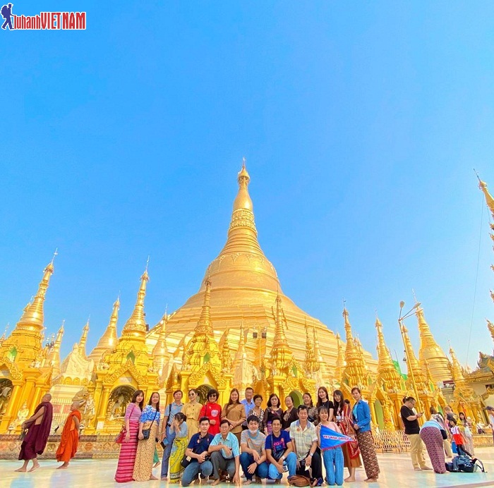 khach chup hinh tai myanmar