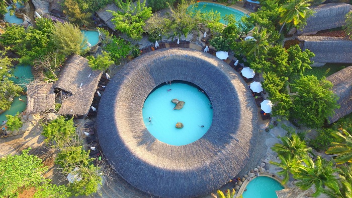 Tắm khoáng bùn trị liệu tại I-resort Nha Trang 