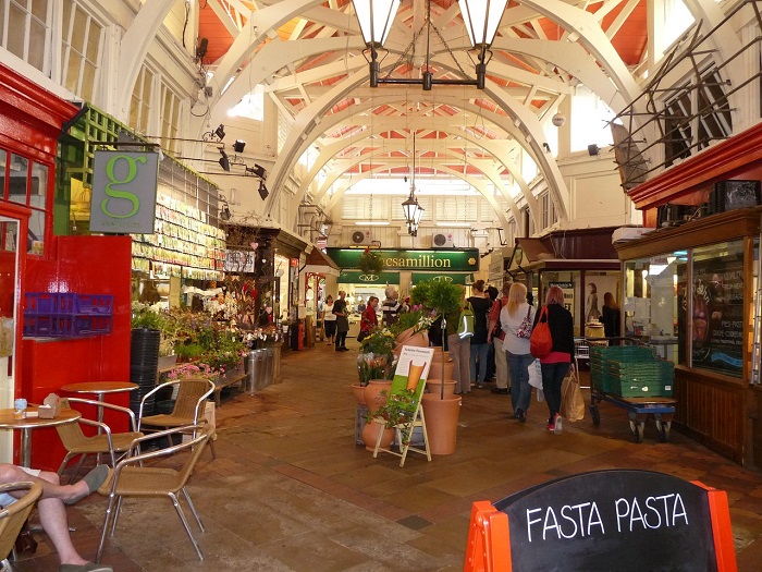 Khu chợ Oxford Covered Market