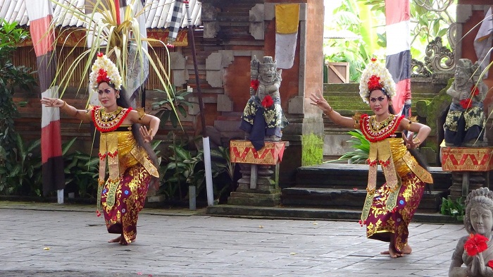 Chiêm ngưỡng vũ điệu múa truyền thống ở làng Batubulan