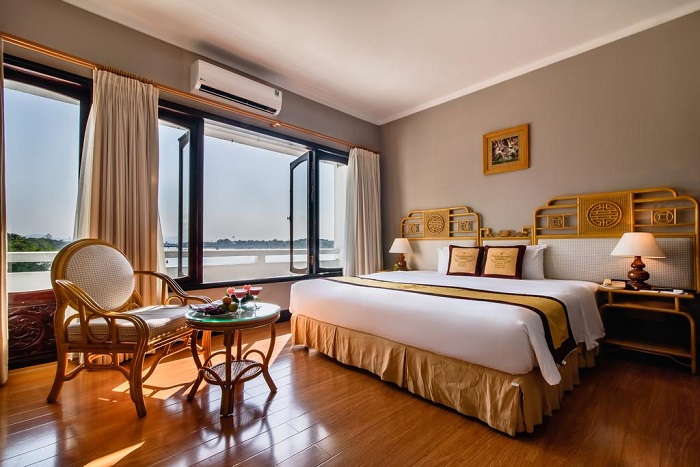 Khách sạn Hương Giang Hotel Huế 4 sao