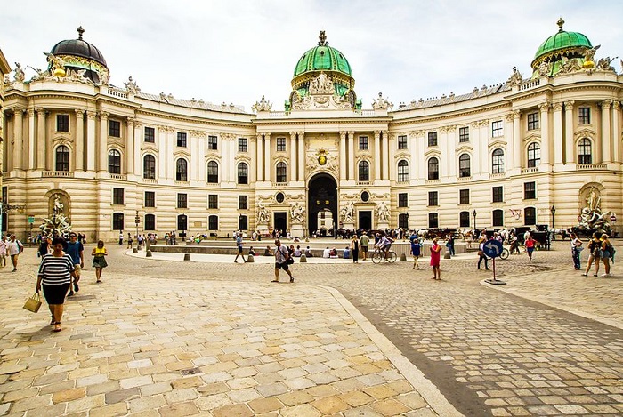 Cung điện Hoàng gia Hofburg 