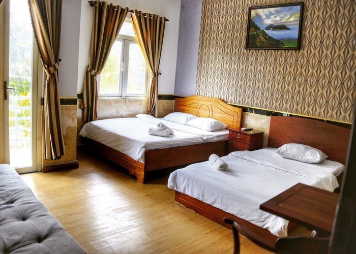 khach_san_con_son_phong