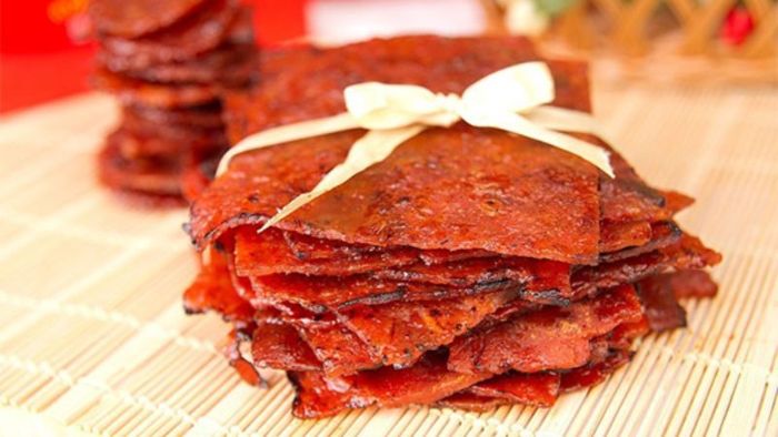 Thịt khô Bak Kwa thường được du khách chọn làm quà khi đi du lịch Singapore 