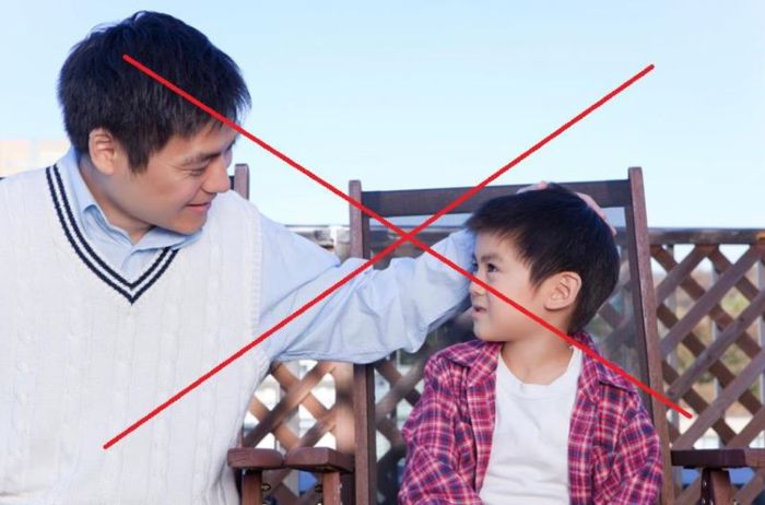 Chạm tay vào đầu là hành động bị xem là cấm kỵ nếu bạn đến Malaysia 