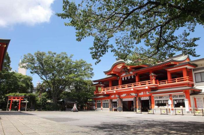 Kiến trúc đèn Chiba đặc trưng của văn hóa tín ngưỡng Nhật Bản (Nguồn: Mia.vn)