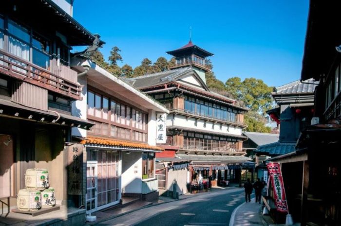 Nét cổ kính dọc theo con phố Narita Omotesando (Nguồn: dantri.com)