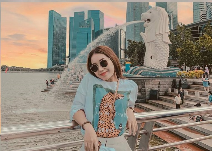 Check-in Với Tượng Sư Tử Biển Merlion