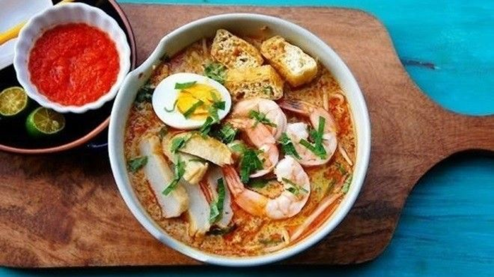 Bún Laksa món ăn phổ biến nhất tại Singapore