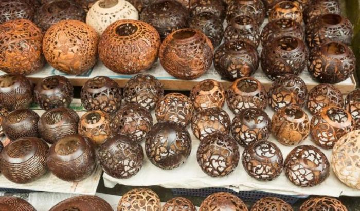 Những món đồ gỗ được chạm khắc rất độc đáo tại đảo Bali 