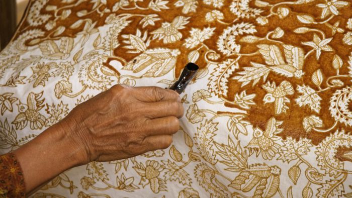 Tranh Batik mang nét văn hóa truyền thống ở Batam 