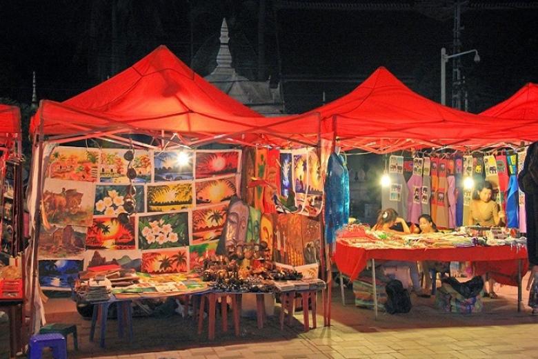 Chợ đêm tại thủ đô Viêng Chăn