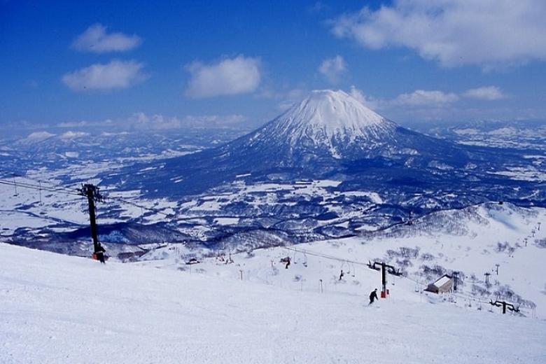 Bãi trượt tuyết Fujiten