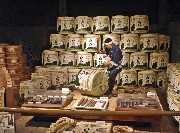 Xưởng sản xuất rượu Sake Hatsukuru