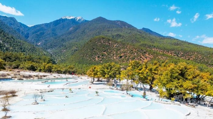 Cảnh quan đa dạng, biến đổi theo mùa tại Shangrila