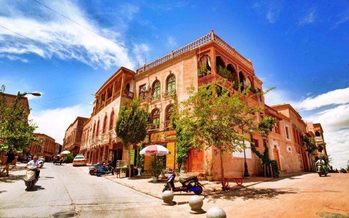 Làng cổ Hemu với những ngôi nhà cổ kính, truyền thống