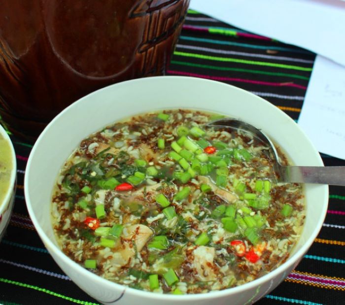 Tour Đăk Nông và thưởng thức canh chua kiến ​​trúc độc ý