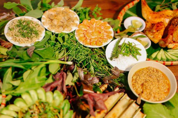 Đi tour du lịch Kon Tum và thưởng thức món gỏi lá