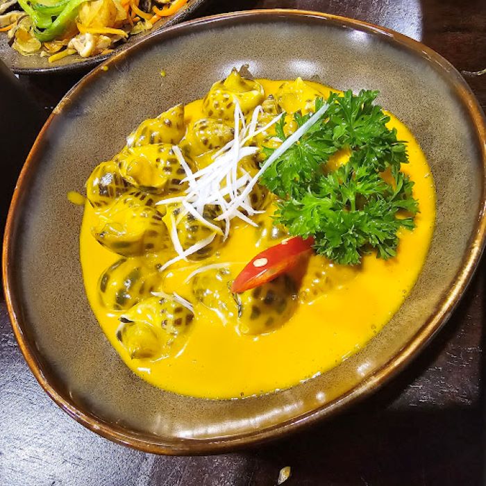 Các loại ốc được thưởng thức khi đi tour du lịch Tháp Bà Ponagar