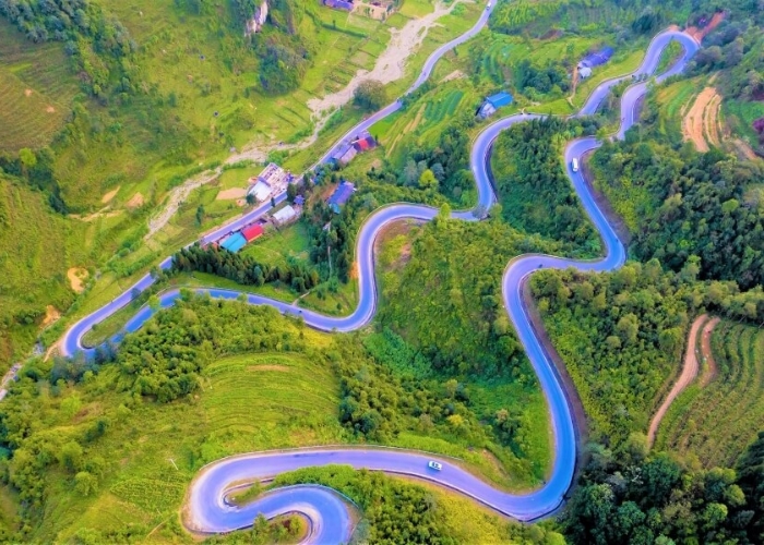 Đèo Mã Pí Lèng điểm đến độc đáo trong tour Cao Nguyên Đá Đồng Văn