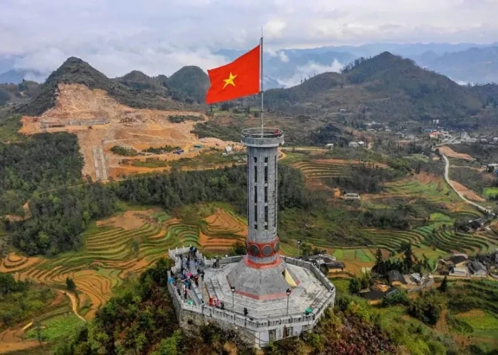 Lữ Hành Việt Nam là một trong những lựa chọn hàng đầu cho chuyến du lịch Cột cờ Lũng Cú