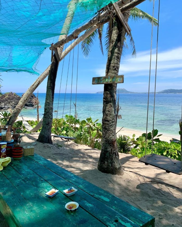 Ngắm nhìn biển yên bình khi du lịch đảo Bé Lý Sơn