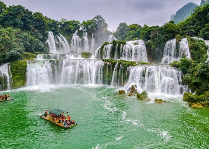 Tour thác Bản Giốc – Khám phá tuyệt tác thiên nhiên giữa biên giới Việt - Trung