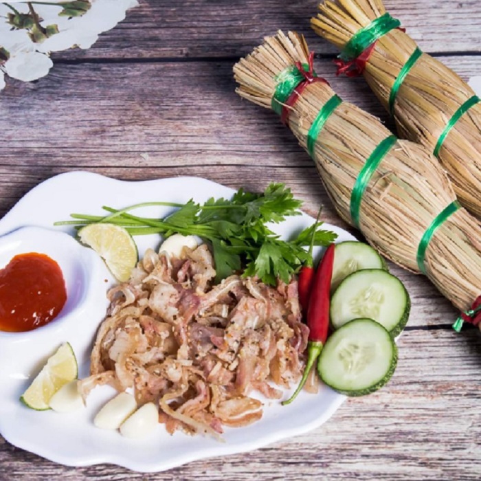 Tré Quy Nhơn là món ngon nên thưởng thức khi đi tour Tháp Đôi