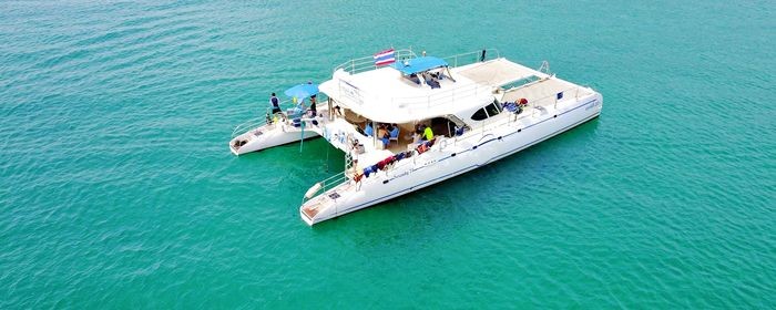 Du thuyền Serenity Yachting thiết kế cao cấp với chiều dài 30m
