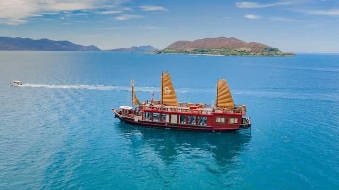 Khám phá du thuyền ở Nha Trang