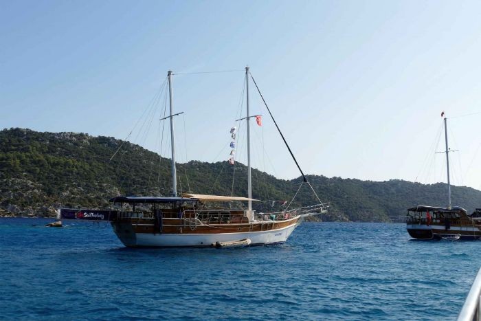 Du thuyền gulet là chiếc thuyền buồm gỗ lớn, chiều dài từ 20-35 mét