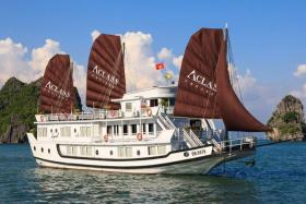 Khám phá du thuyền Aclass Legend Cruise với vẻ đẹp truyền thống