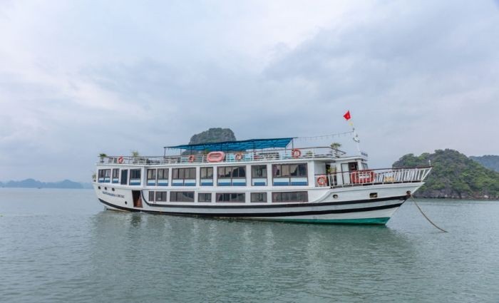 Du thuyền đáp ứng được mọi nhu cầu của du khách trong chuyến du lịch -du thuyền Santa Maria Halong