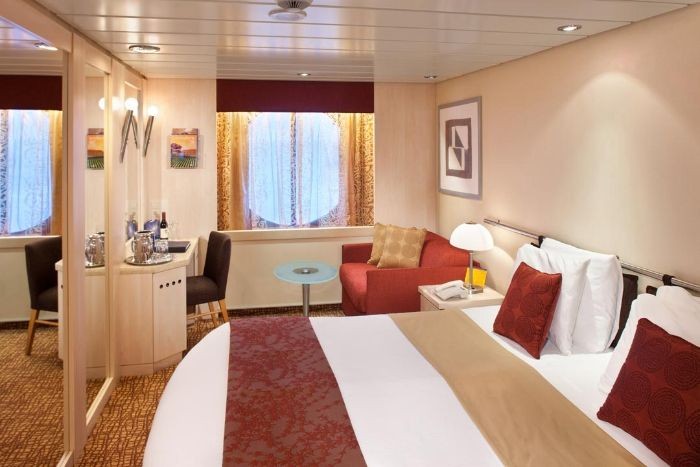 Trang hoàng phòng ở Celebrity Infinity Staterooms - Du thuyền Celebrity Infinity