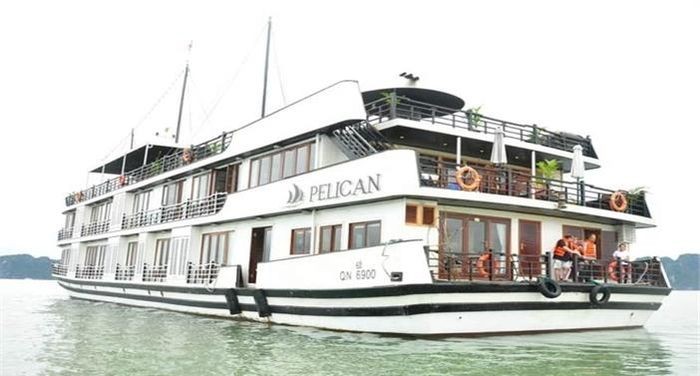 Du thuyền Pelican đậm phong cách kiến trúc Á Đông