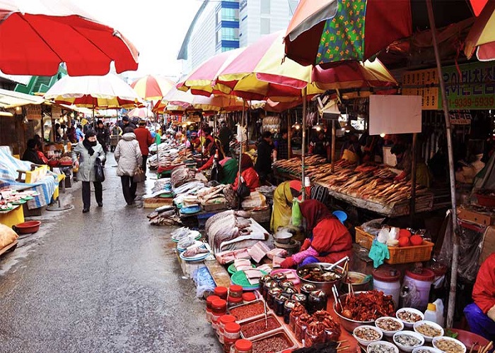 Chợ cá Jagachi Market